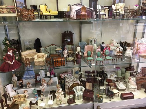 Dollhouse miniatures shop store near me